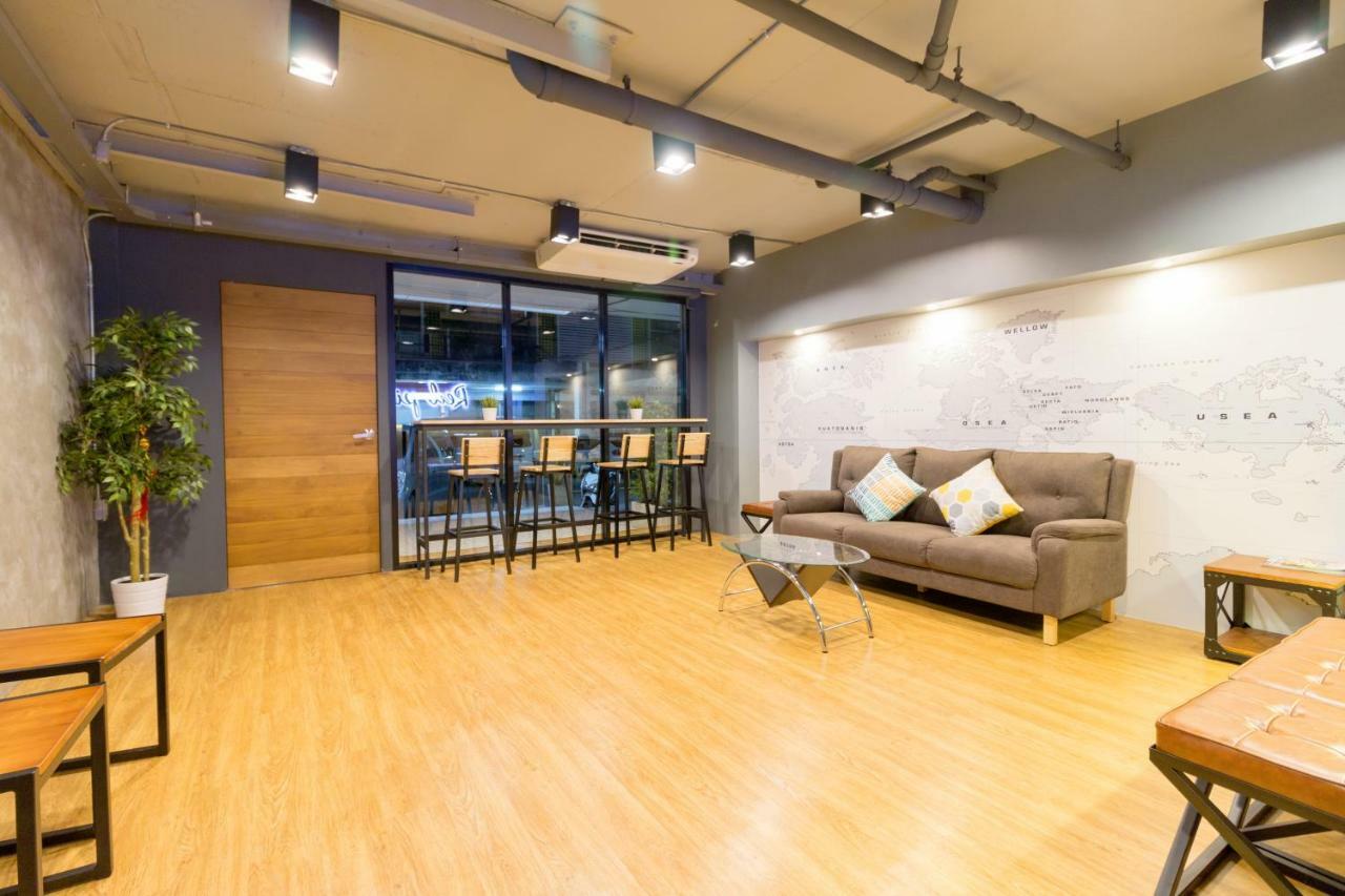 Red Pin Inn 好运旅馆 Bangkok Dış mekan fotoğraf
