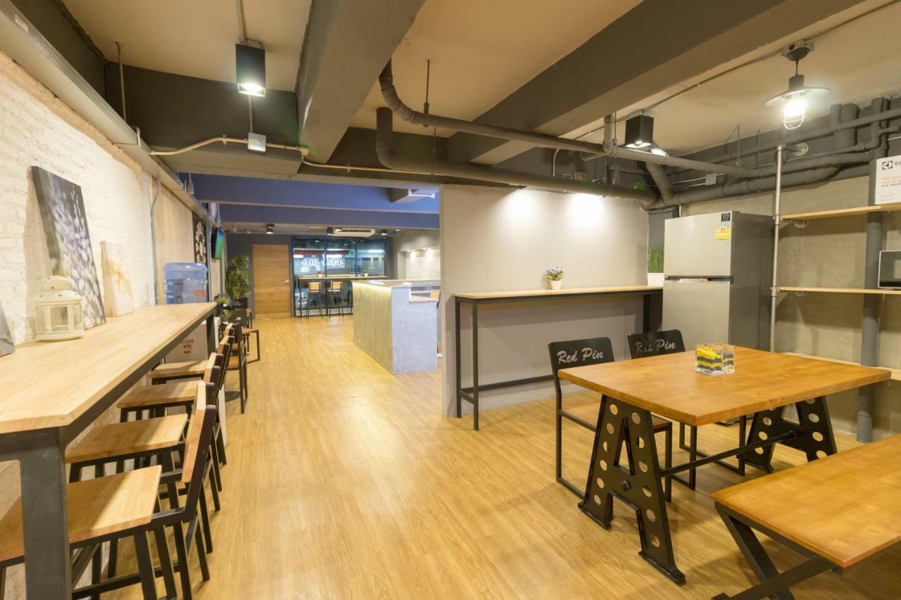Red Pin Inn 好运旅馆 Bangkok Dış mekan fotoğraf