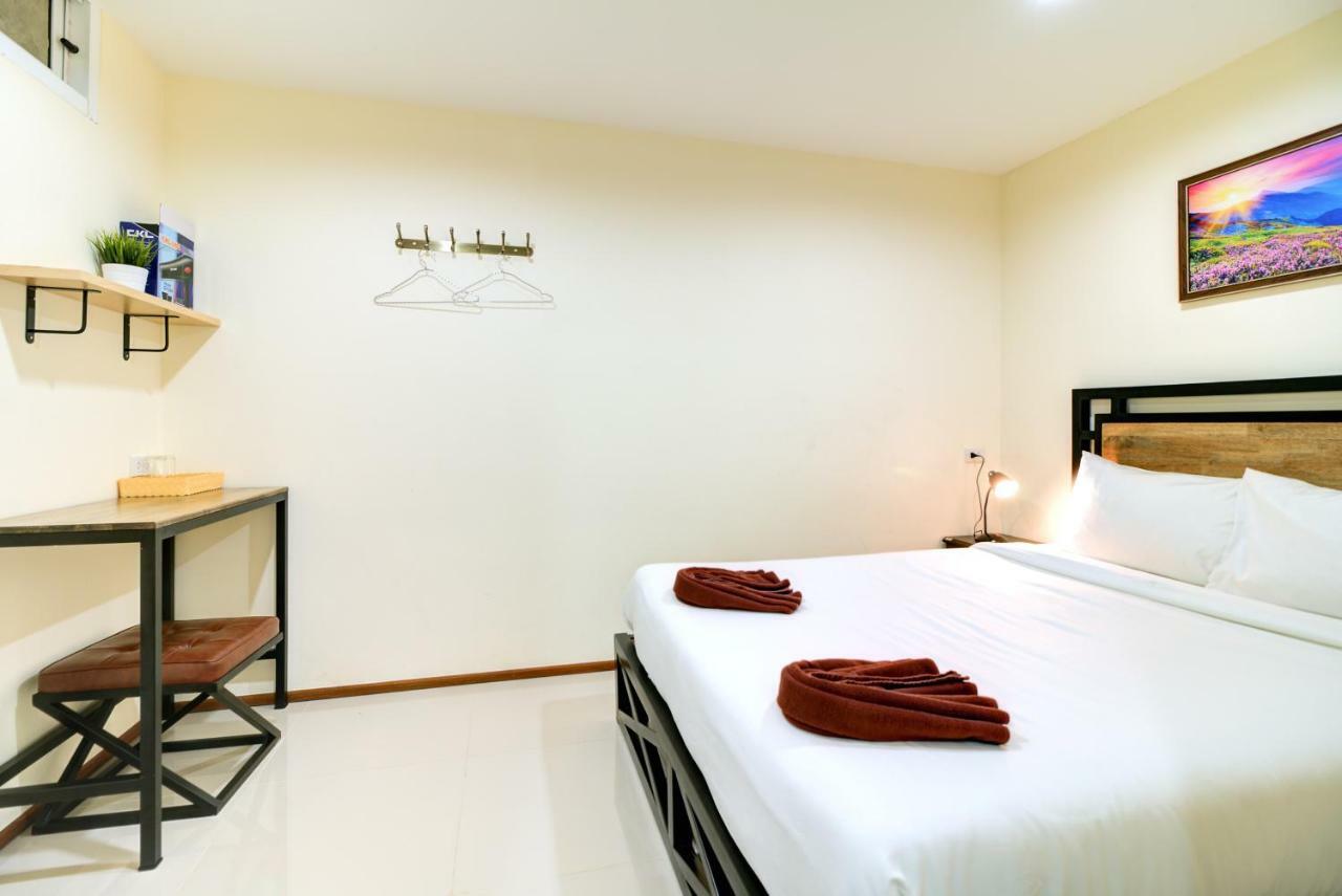 Red Pin Inn 好运旅馆 Bangkok Dış mekan fotoğraf